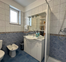 Apartament, 3 rooms with outdoor parking included Bucuresti/Herastrau
