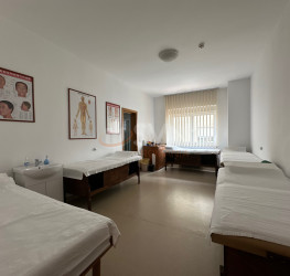 Apartament, 3 rooms with outdoor parking included Bucuresti/Herastrau