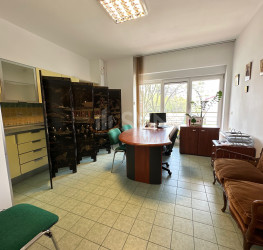 Apartament, 3 rooms with outdoor parking included Bucuresti/Herastrau