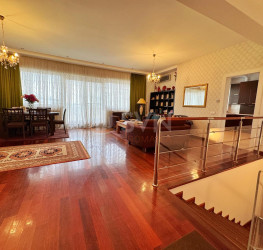 Apartament, 3 rooms with outdoor parking included Bucuresti/Nordului