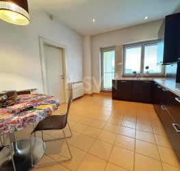 Apartament, 3 rooms with outdoor parking included Bucuresti/Nordului