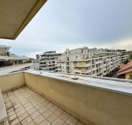 Apartament, 3 rooms with outdoor parking included Bucuresti/Nordului