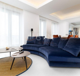 Apartament, 3 rooms with outdoor parking included Bucuresti/Calea Victoriei