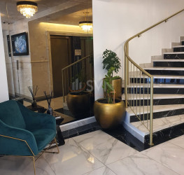 Apartament, 3 rooms with outdoor parking included Bucuresti/Calea Victoriei
