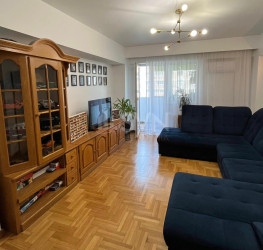 Apartament, 3 rooms with outdoor parking included Bucuresti/Dristor