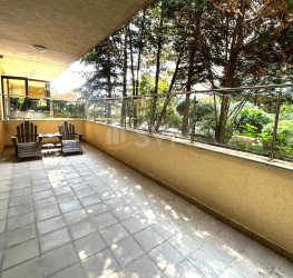 Apartament, 3 rooms with outdoor parking included Bucuresti/Herastrau