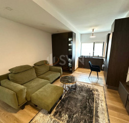 Apartament, 3 rooms with outdoor parking included Bucuresti/Pipera