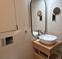 Apartament, 3 rooms with outdoor parking included Bucuresti/Herastrau