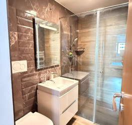Apartament, 3 rooms with outdoor parking included Bucuresti/Lacul Tei