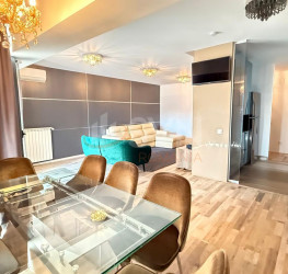 Apartament, 3 rooms with outdoor parking included Bucuresti/Lacul Tei