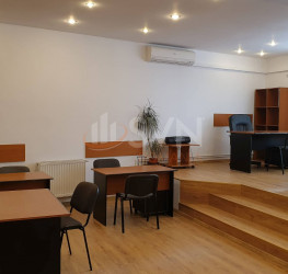 Apartament, 3 rooms with outdoor parking included Bucuresti/Piata Unirii (s3)