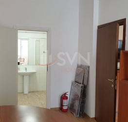 Apartament, 3 rooms with outdoor parking included Bucuresti/Piata Unirii (s3)