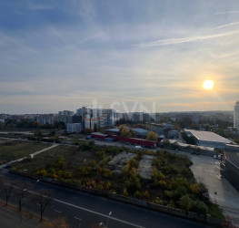 Apartament, 3 rooms with outdoor parking included Bucuresti/Cotroceni