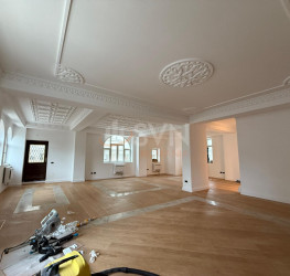 Apartament, 3 rooms with outdoor parking included Bucuresti/Aviatorilor