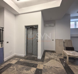 Apartament, 3 rooms with outdoor parking included Bucuresti/Aviatorilor