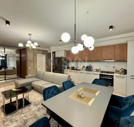 Apartament, 3 rooms with outdoor parking included Bucuresti/Straulesti