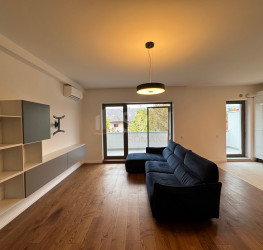 Apartament, 3 rooms with outdoor parking included Bucuresti/Baneasa