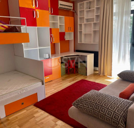 Apartament, 3 rooms with outdoor parking included Bucuresti/Barbu Vacarescu