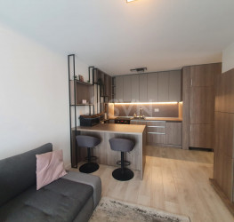 Apartament, 3 rooms with outdoor parking included Bucuresti/Piata Presei Libere