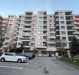 Apartament, 3 rooms with outdoor parking included Bucuresti/Pipera