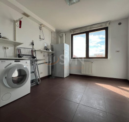 Apartament, 3 rooms with outdoor parking included Bucuresti/Sisesti