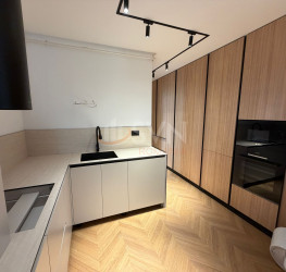 Apartament, 3 rooms with outdoor parking included Bucuresti/Bucur Obor