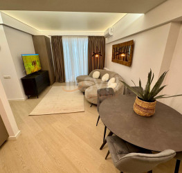 Apartament, 3 rooms with outdoor parking included Bucuresti/Pipera