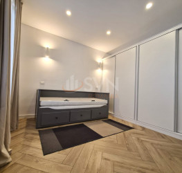 Apartament, 3 rooms with outdoor parking included Bucuresti/Pipera
