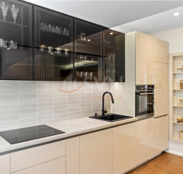 Apartament, 3 rooms with outdoor parking included Bucuresti/Iancu Nicolae