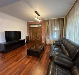 Apartament, 3 rooms with outdoor parking included Bucuresti/Bucurestii Noi