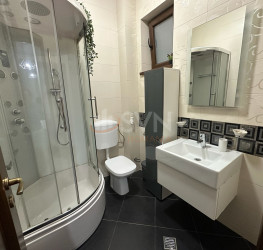 Apartament, 3 rooms with outdoor parking included Bucuresti/Bucurestii Noi