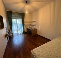 Apartament, 3 rooms with outdoor parking included Bucuresti/Bucurestii Noi