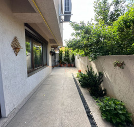 Apartament, 3 rooms with outdoor parking included Bucuresti/Bucurestii Noi