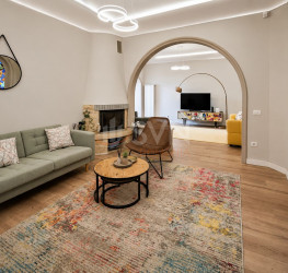 Apartament, 3 rooms with outdoor parking included Bucuresti/Primaverii