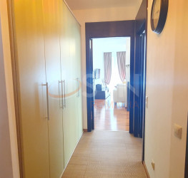 Apartament, 3 rooms with outdoor parking included Bucuresti/Iancu Nicolae