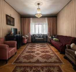 Apartament, 3 rooms with outdoor parking included Bucuresti/Floreasca