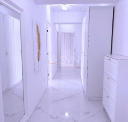 Apartament, 3 rooms with outdoor parking included Bucuresti/Pipera