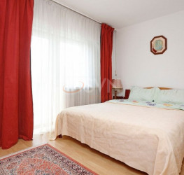 Apartament, 3 rooms with outdoor parking included Bucuresti/Piata Victoriei