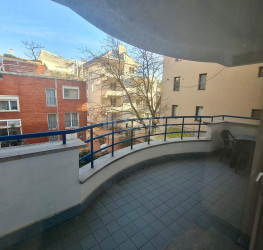 Apartament, 3 rooms with underground parking included Bucuresti/Herastrau
