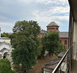 Apartament, 3 rooms with underground parking included Bucuresti/Piata Victoriei