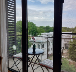 Apartament, 3 rooms with underground parking included Bucuresti/P-ta Victoriei