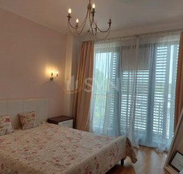 Apartament, 3 rooms with underground parking included Bucuresti/P-ta Victoriei