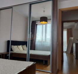 Apartament, 3 rooms with underground parking included Bucuresti/P-ta Victoriei