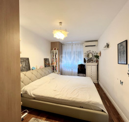 Apartament, 3 rooms with underground parking included Bucuresti/Pipera