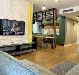 Apartament, 3 rooms with underground parking included Bucuresti/Unirii