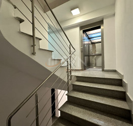 Apartament, 3 rooms with underground parking included Bucuresti/Floreasca