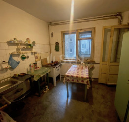 Apartament, 3 rooms with underground parking included Bucuresti/Calea Victoriei