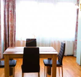 Apartament, 3 rooms with underground parking included Bucuresti/Domenii