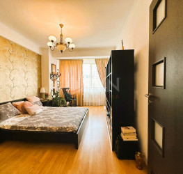 Apartament, 3 rooms with underground parking included Bucuresti/Bulevardul Gloriei