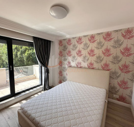 Apartament, 3 rooms with underground parking included Bucuresti/Herastrau